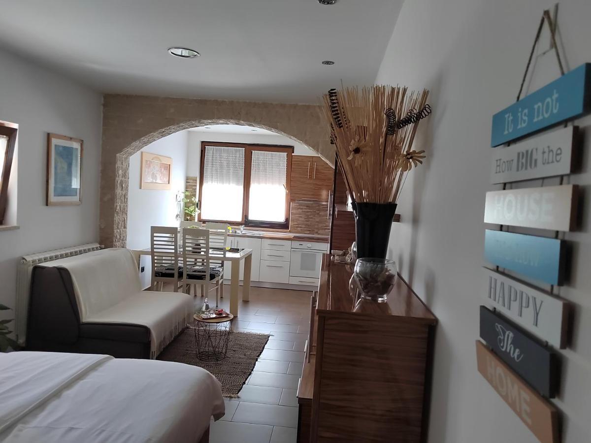 Relax Green House 로비니 외부 사진