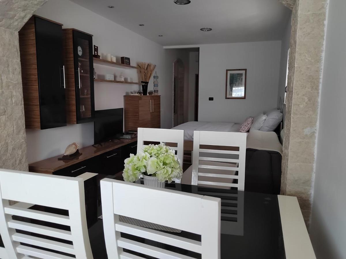 Relax Green House 로비니 외부 사진